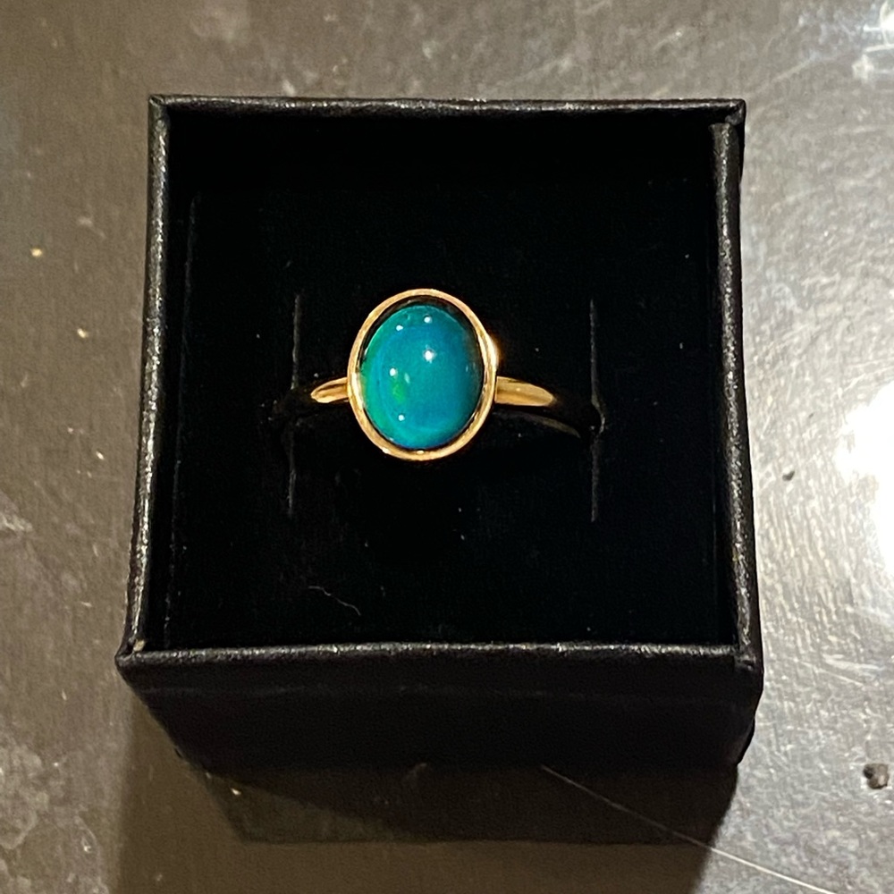 Oval Stone Stainless Steel Gold Mood Ring